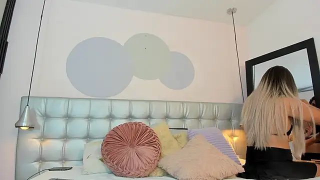 Axel brunette1 online show from 03-04-25, 08:05