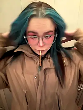 MaddisonHaas online show from 11-29-25, 01:52