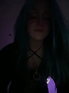 MaddisonHaas online show from 12-18-25, 01:33