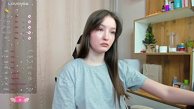 Fairyy Moon online show from 02-13-25, 08:06