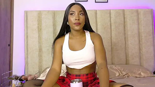 Snapshot of CiiaraRose chatting on 03-11-25, 08:42 CiiaraRose online show from 03-11-25, 08:42