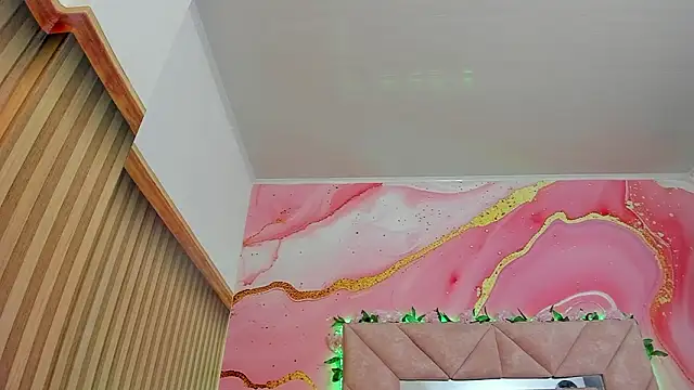 Taylor  cooper online show from 02-28-26, 06:20