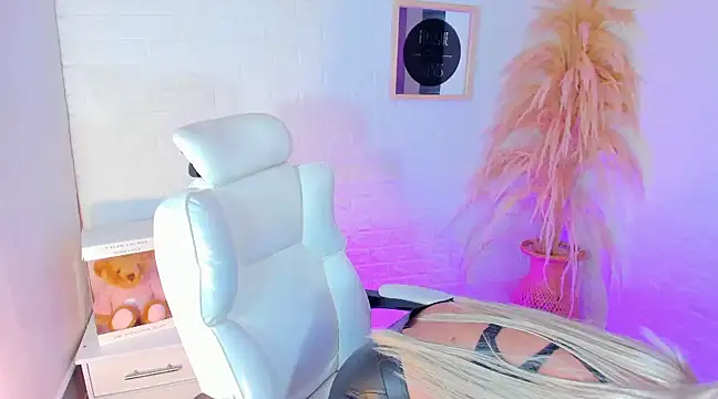 Elody Preysler69 online show from 01-14-25, 04:15