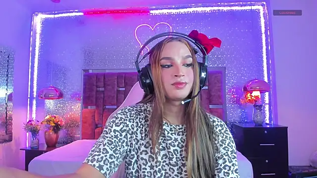 KylieVictoria online show from 12-03-25, 04:09