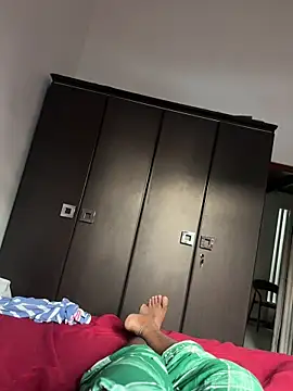 Snapshot of Dreamistofly chatting on 04-07-26, 01:06 Dreamistofly online show from 04-07-26, 01:06