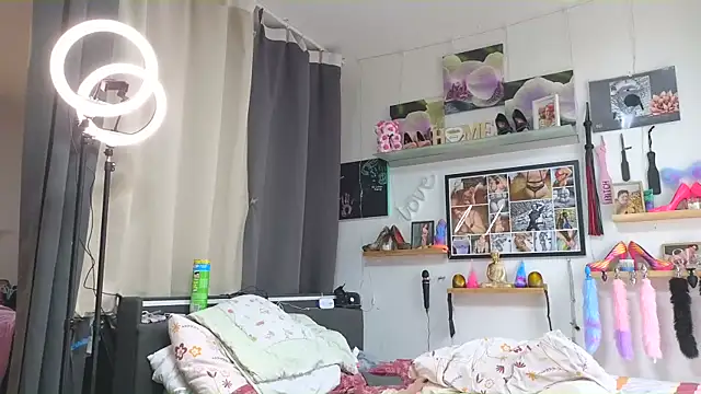 SunshineLexi online show from 03-10-25, 10:04