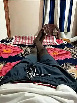 Snapshot of ravi707984 chatting on 06-21-26, 12:52 ravi707984 online show from 06-21-26, 12:52