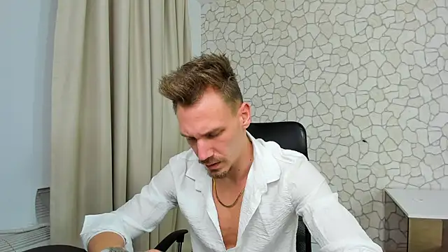 MateoBenjaminX online show from 01-29-25, 07:22