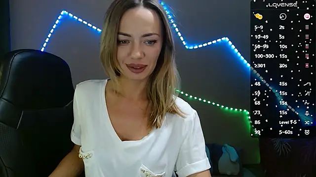 Snapshot of Daria_Spring chatting on 02-16-25, 05:59 Daria Spring online show from 02-16-25, 05:59