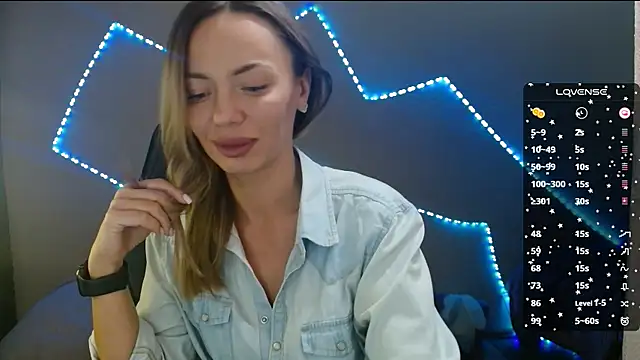 Snapshot of Daria_Spring chatting on 03-17-25, 05:05 Daria Spring online show from 03-17-25, 05:05