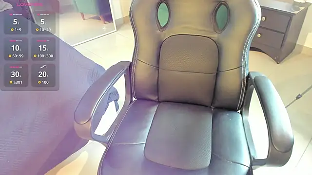  maria foxx  online show from 10-24-25, 07:21