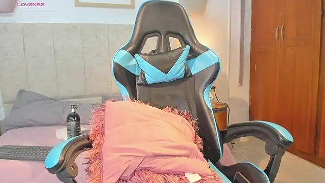  maria foxx  online show from 04-21-26, 04:56