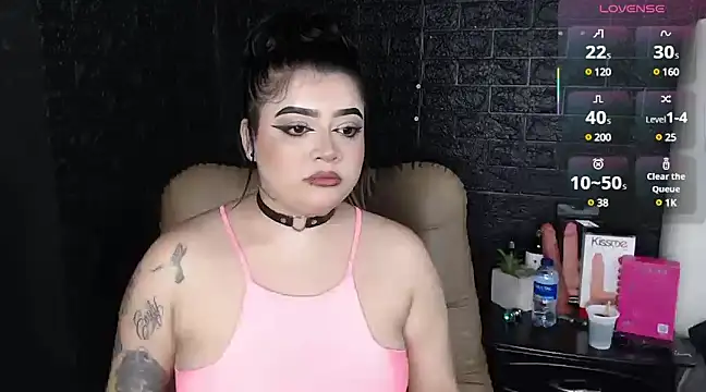 Snapshot of _ValeryStone_ chatting on 02-19-25, 11:28  ValeryStone  online show from 02-19-25, 11:28