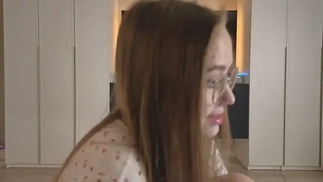 Snapshot of endlesssoffi chatting on 11-20-25, 06:40 endlesssoffi online show from 11-20-25, 06:40