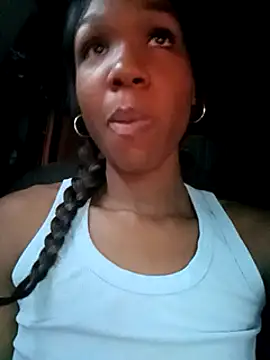 KarlaBelluci online show from 02-04-25, 11:16