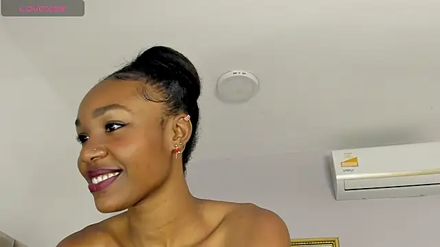 KarlaBelluci online show from 03-20-25, 01:57