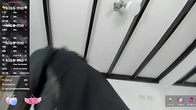 Snapshot of Milkdulce1 chatting on 02-02-25, 08:24 Milkdulce1 online show from 02-02-25, 08:24