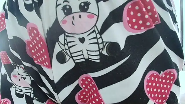 Snapshot of Milkdulce1 chatting on 09-19-25, 01:12 Milkdulce1 online show from 09-19-25, 01:12