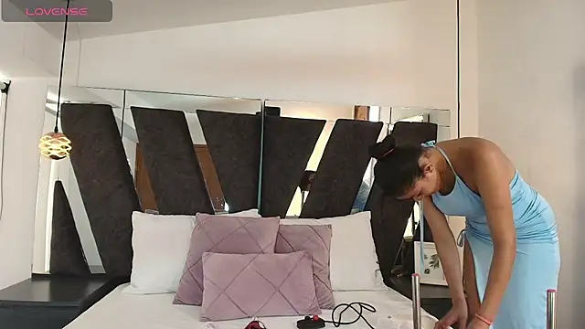 Snapshot of Milkdulce1 chatting on 11-26-25, 02:07 Milkdulce1 online show from 11-26-25, 02:07