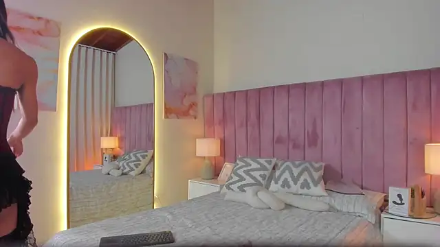 Snapshot of Aleja_arango1 chatting on 01-10-26, 07:15 Aleja arango1 online show from 01-10-26, 07:15