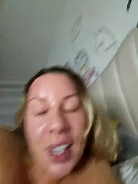 Sparkle2206 online show from 05-15-26, 11:34