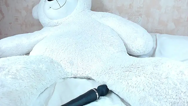 Snapshot of bellaa_love_ chatting on 02-22-25, 10:07 bellaa love online show from 02-22-25, 10:07