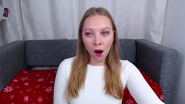 Snapshot of bellaa_love_ chatting on 11-18-25, 12:05 bellaa love online show from 11-18-25, 12:05