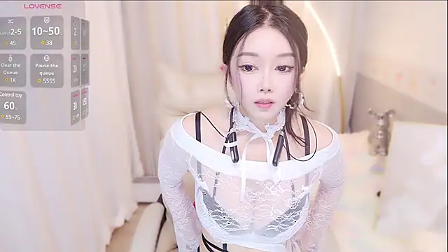 Snapshot of xiaoxiaoguaibao chatting on 01-06-25, 08:24 xiaoxiaoguaibao online show from 01-06-25, 08:24