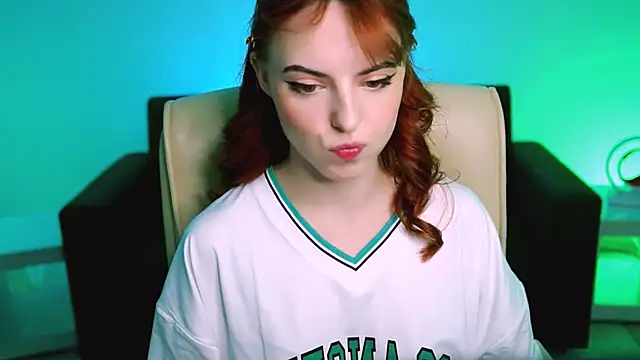 Snapshot of evanellson chatting on 03-09-25, 03:38 evanellson online show from 03-09-25, 03:38