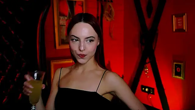 Snapshot of evanellson chatting on 11-04-25, 12:26 evanellson online show from 11-04-25, 12:26