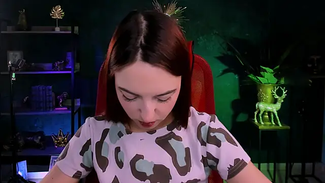 Snapshot of evanellson chatting on 01-17-26, 09:14 evanellson online show from 01-17-26, 09:14