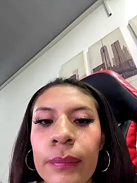 Snapshot of Natashax_Hot chatting on 11-11-25, 09:04 Natashax Hot online show from 11-11-25, 09:04