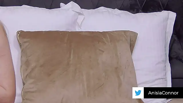 Snapshot of AnisiaConnor chatting on 10-05-25, 06:28 AnisiaConnor online show from 10-05-25, 06:28