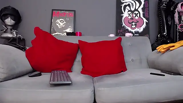 Snapshot of Carla_Phoenix chatting on 02-12-25, 04:33 Carla Phoenix online show from 02-12-25, 04:33