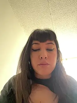 Snapshot of Carla_Phoenix chatting on 11-24-25, 04:18 Carla Phoenix online show from 11-24-25, 04:18