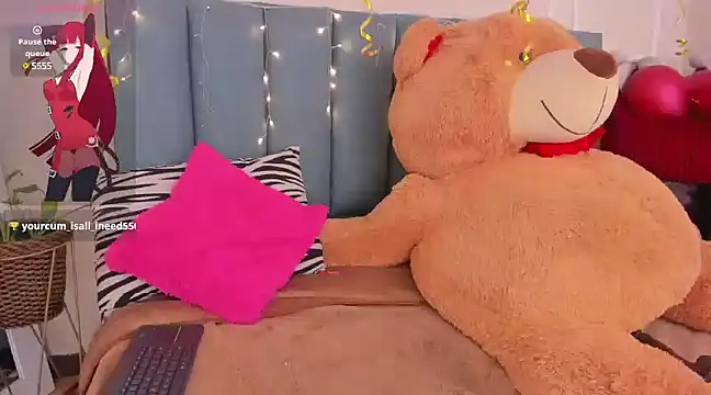 Snapshot of Amber__Sanchez chatting on 12-13-24, 06:31 Amber  Sanchez online show from 12-13-24, 06:31