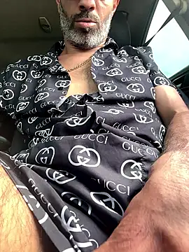Snapshot of KBD85 chatting on 06-06-26, 02:33 KBD85 online show from 06-06-26, 02:33