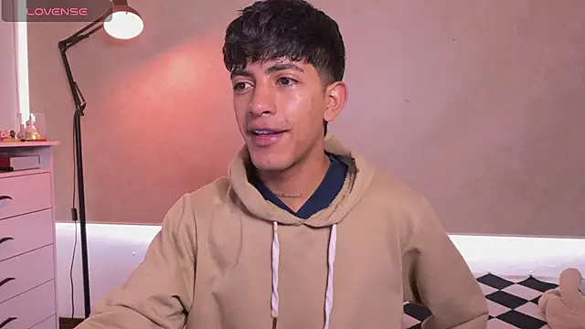 teobowny  online show from 01-11-26, 03:28