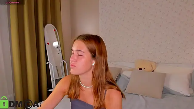 Snapshot of Jennifer_Wadee chatting on 07-05-26, 11:12 Jennifer Wadee online show from 07-05-26, 11:12
