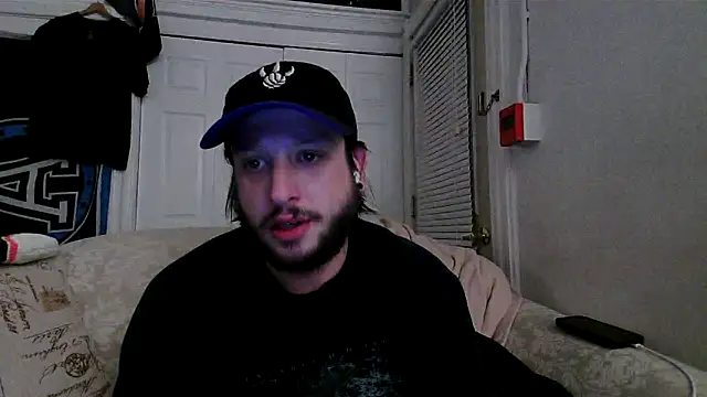 Snapshot of Marksoyer chatting on 12-18-25, 06:41 Marksoyer online show from 12-18-25, 06:41