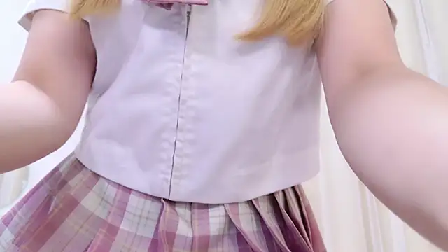 MAIKA pyon online show from 03-22-25, 01:52