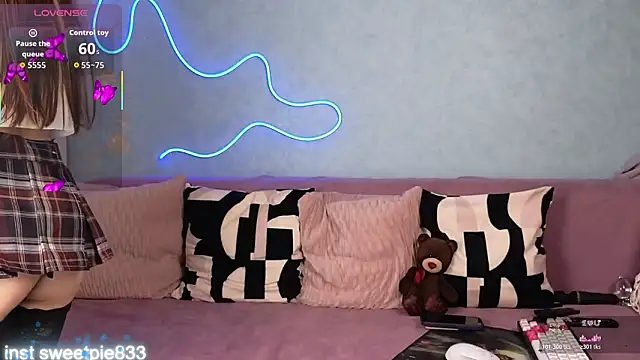 Anal Girl  online show from 01-16-26, 04:44