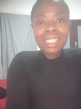 Snapshot of Luciouslips00 chatting on 01-08-25, 06:52 Luciouslips00 online show from 01-08-25, 06:52