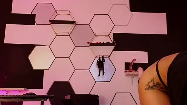 haileycat online show from 02-06-25, 04:53