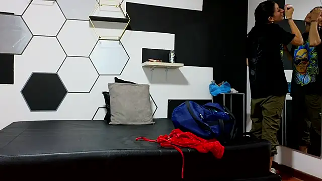 haileycat online show from 02-13-25, 01:19