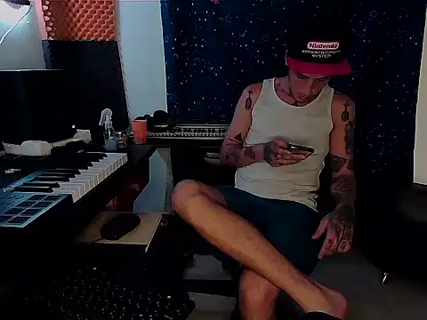 Snapshot of patrik_tattoo_ chatting on 02-17-25, 11:09 patrik tattoo online show from 02-17-25, 11:09