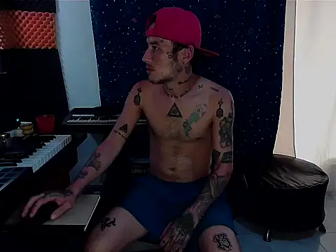 Snapshot of patrik_tattoo_ chatting on 02-22-25, 10:52 patrik tattoo online show from 02-22-25, 10:52