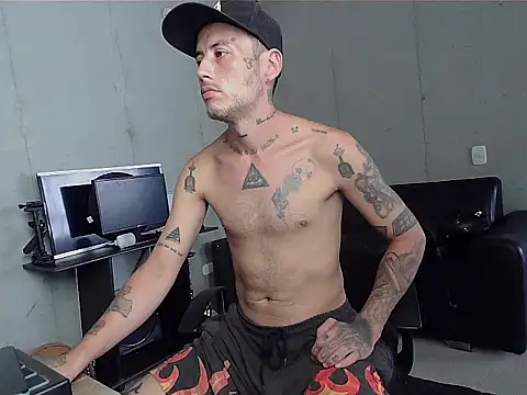 patrik tattoo  online show from 02-11-26, 03:50