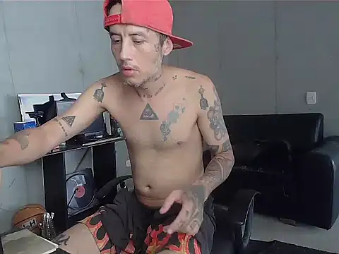 patrik tattoo  online show from 04-10-26, 04:23