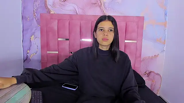 LizzMartin online show from 12-18-24, 07:19